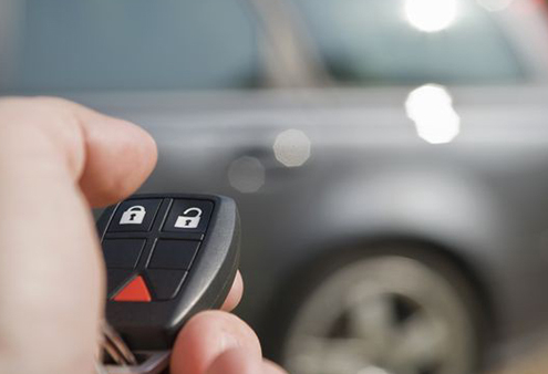 autóriasztó szerelés